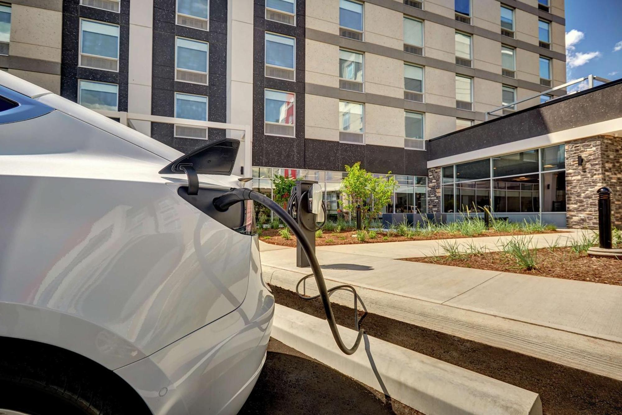 Hilton Garden Inn Toronto/Brampton West, Ontario, Canada Exterior foto